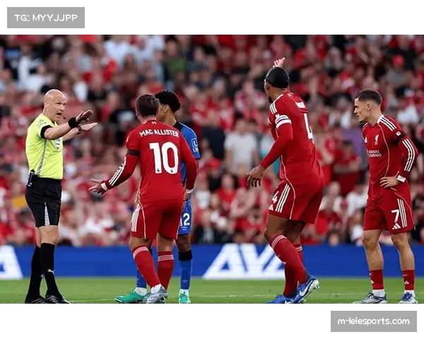 VAR判罚标准再引争议，利物浦曼城一役两度不利判罚成焦点