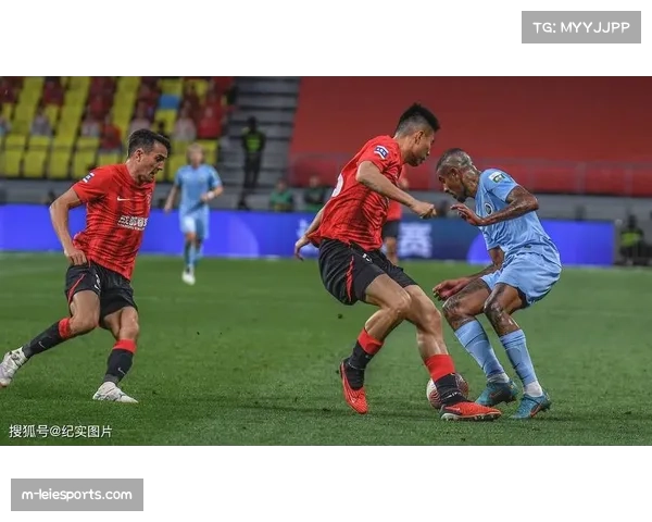 成都蓉城客场1-1战平深圳新鹏城,最终排名联赛第三 成都蓉城客场1-1战平深圳新鹏城,最终排名联赛第三