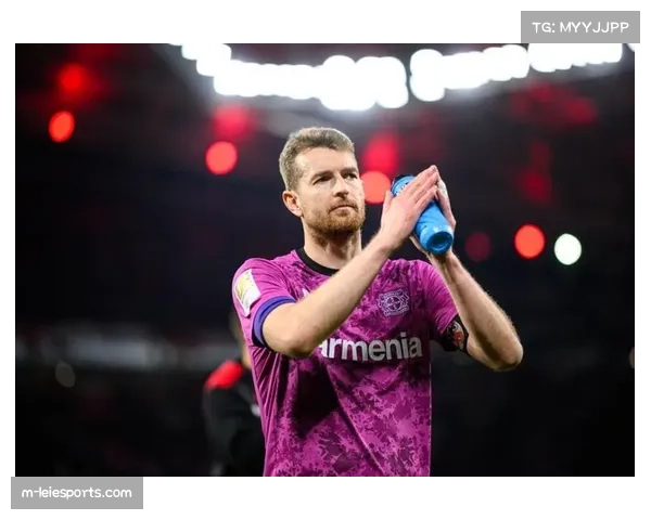 勒沃库森闪电签下雷恩中场泰特,转会费2500万欧元附带浮动 勒沃库森闪电签下雷恩中场泰特,转会费2500万欧元附带浮动